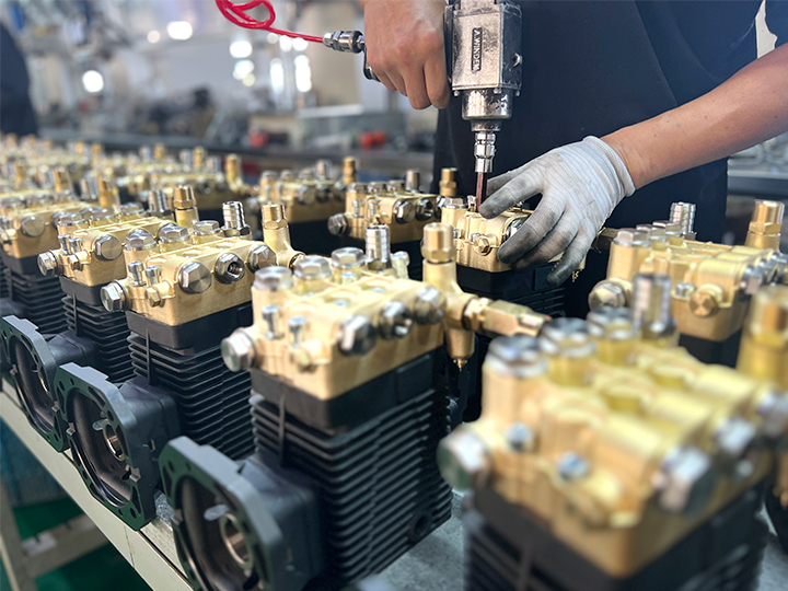 Cvoltio high pressure washer factory work shop